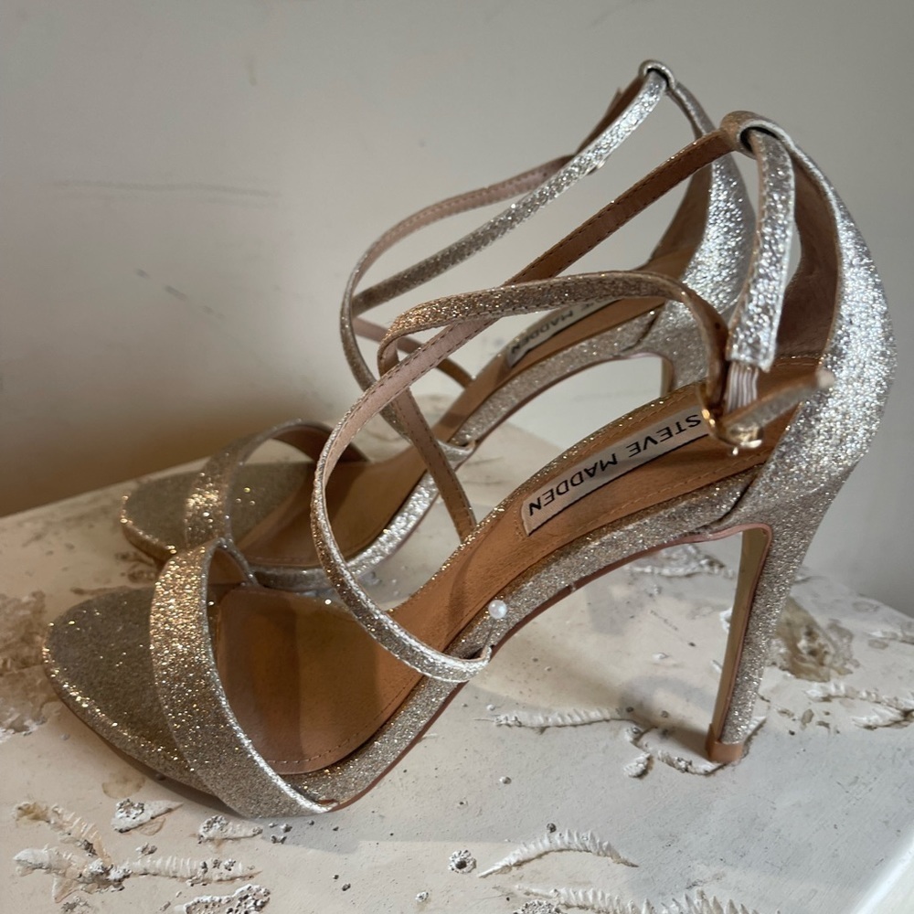 Steve Madden Gold Sparkly Party Sandals